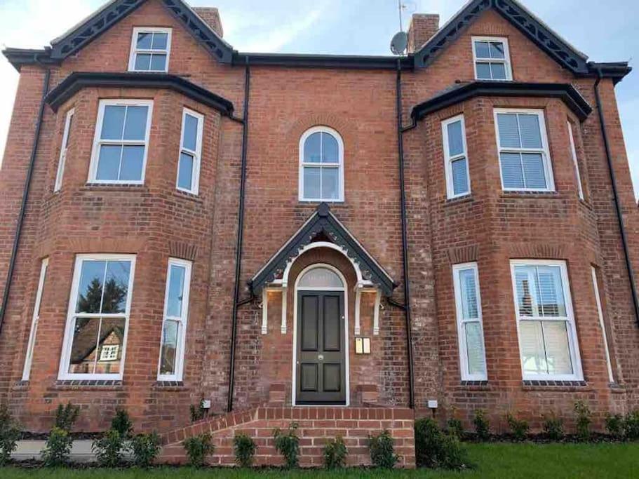 Boutique Luxury Apartment, High St, Henley-In-Arden Екстер'єр фото